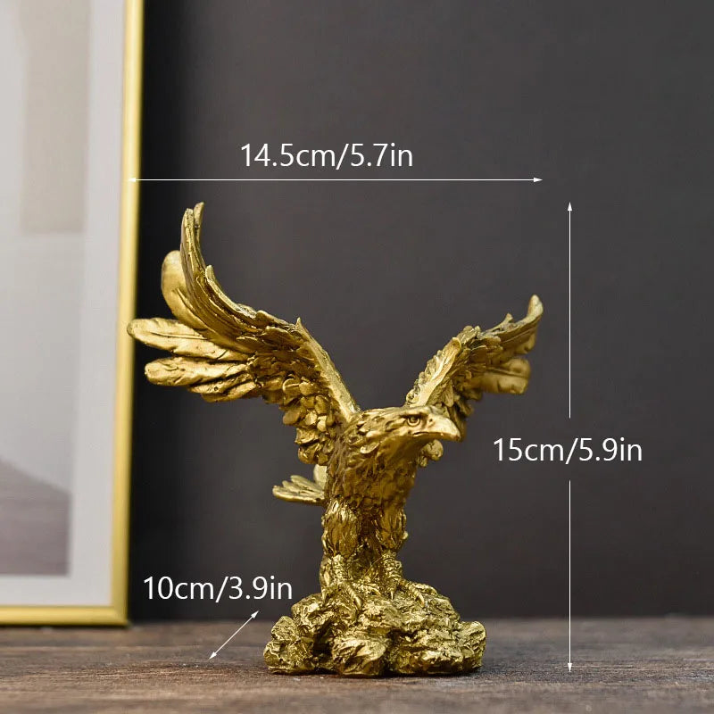 Escultura Águia Dourada "Saakar" - Feito Em Casa™