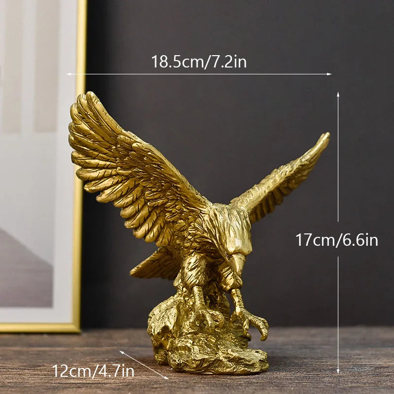 Escultura Águia Dourada "Saakar" - Feito Em Casa™